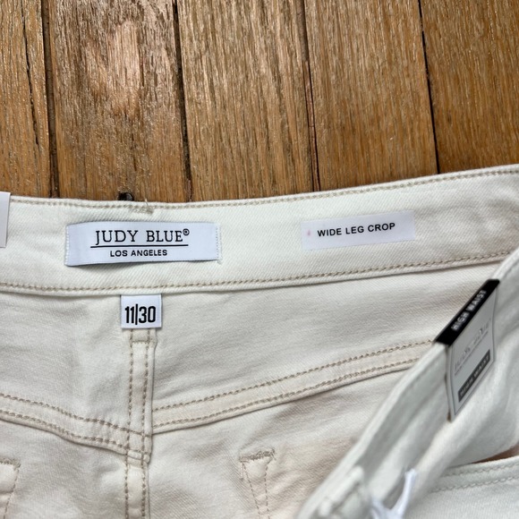 NWT Judy Blue Wide Leg Crop Jeans White Denim Raw Hem Stretch Women's Size 11/30 - Picture 4 of 10